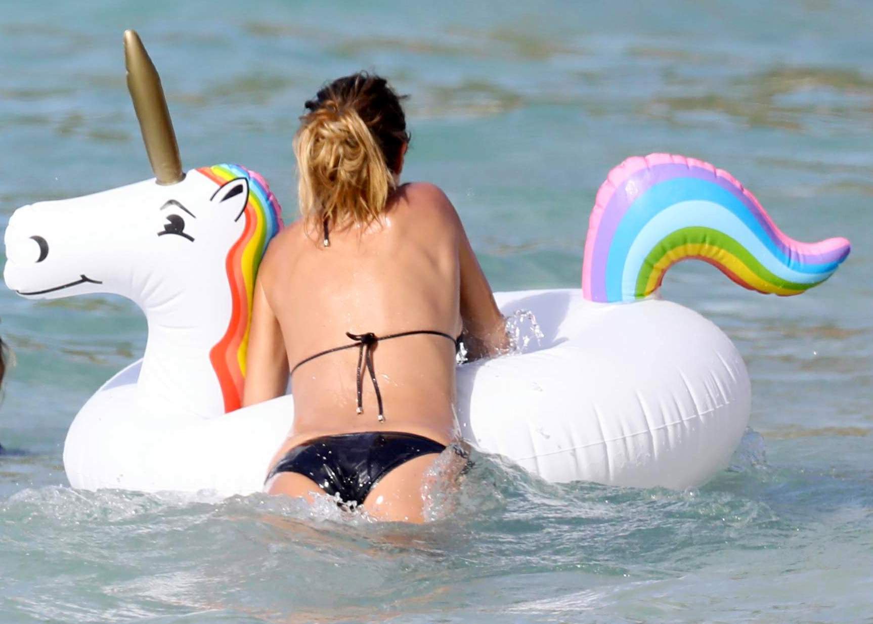 Bikini Rule 34 Image