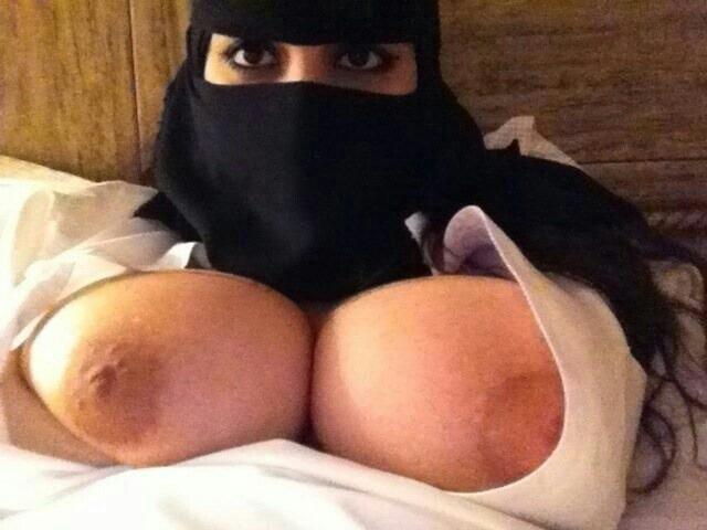 Arabian Rule 34 Image