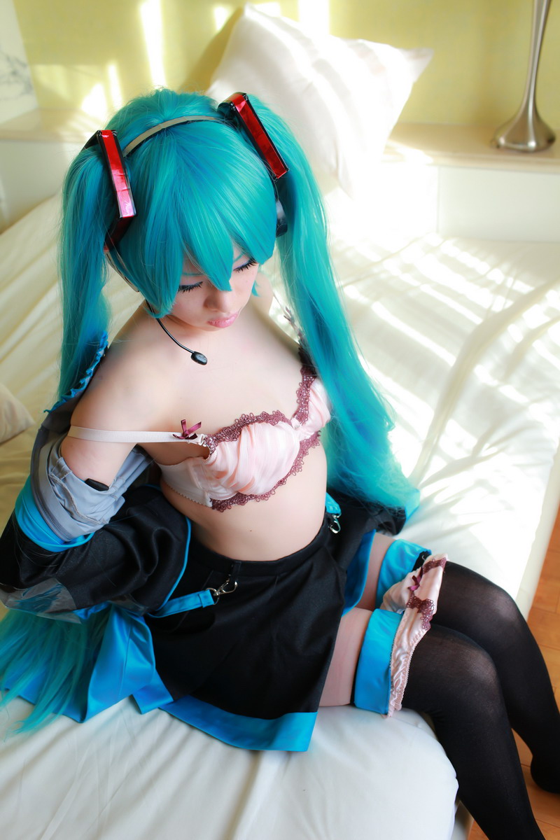 Hatsune Miku (Vocaloid) Rule 34 Image