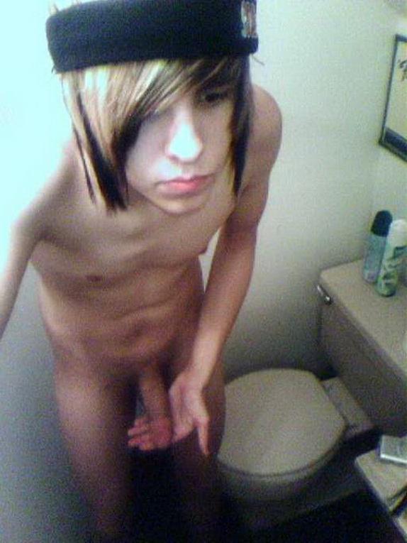 Bathroom Rule 34 Image