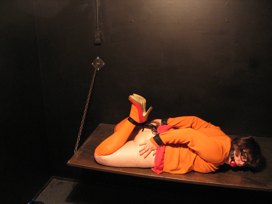 Velma Dinkley (Scooby-Doo) Rule 34 Image