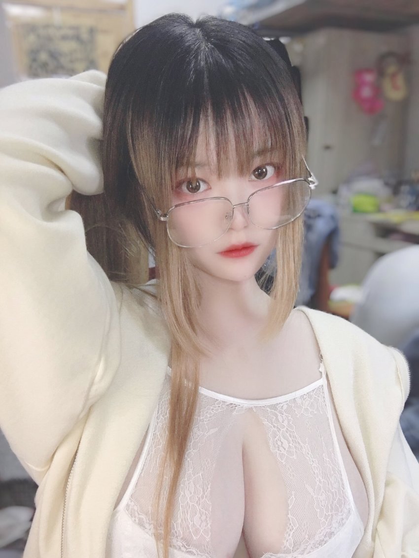 Chinese (Nationality) Rule 34 Image