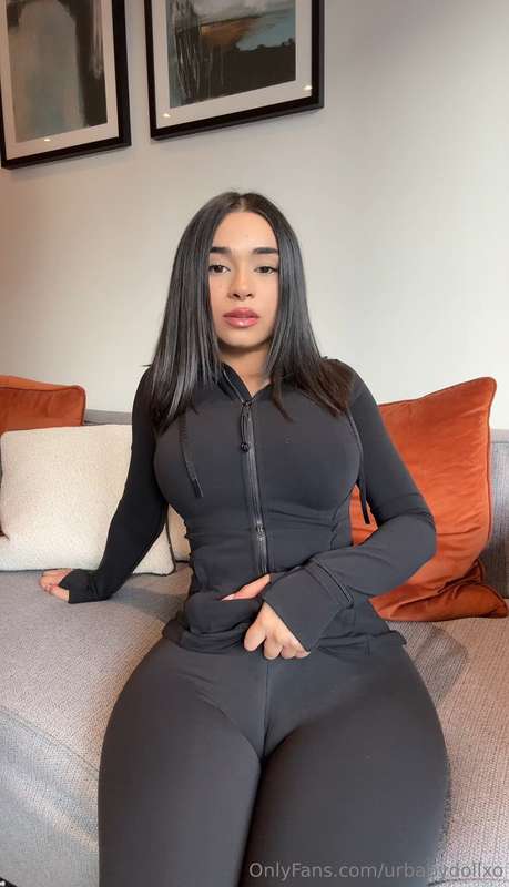 Cameltoe Rule 34 Image