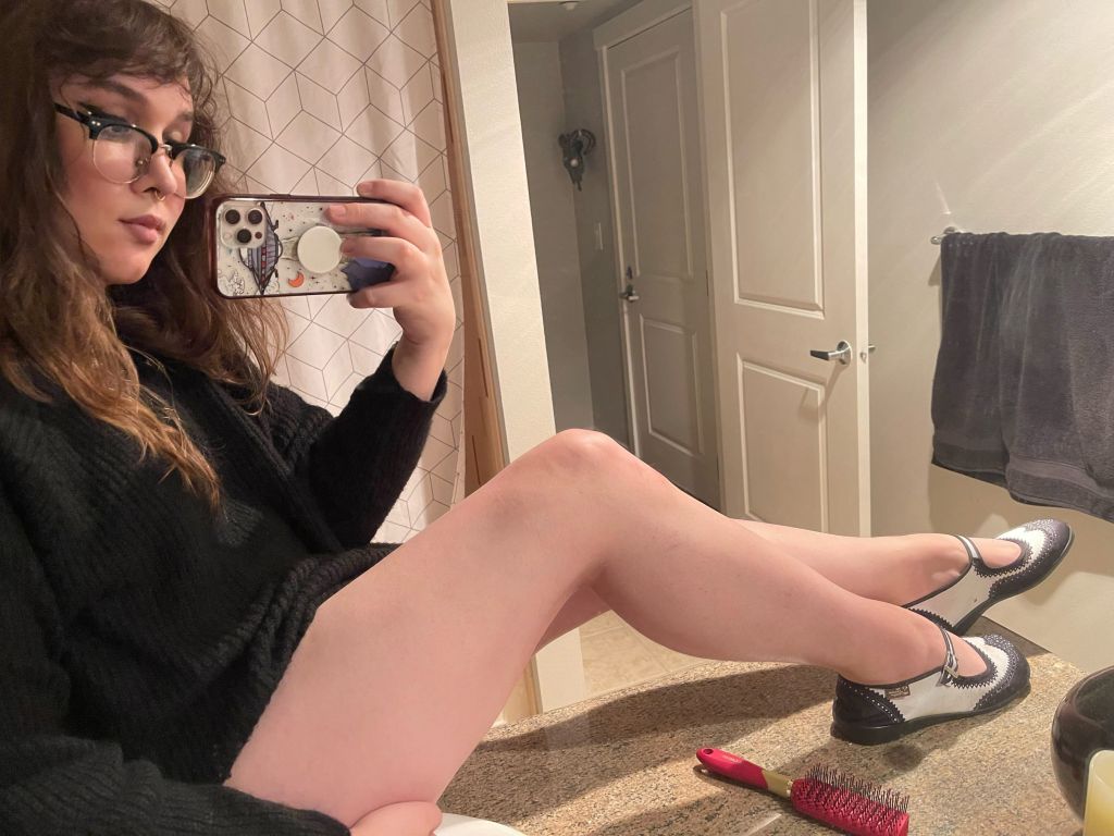 Brown Hair Rule 34 Image